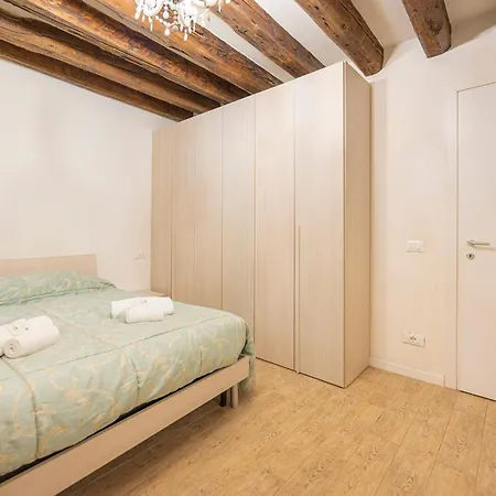 San Marco - 5 Min Da San Marco Apartmán